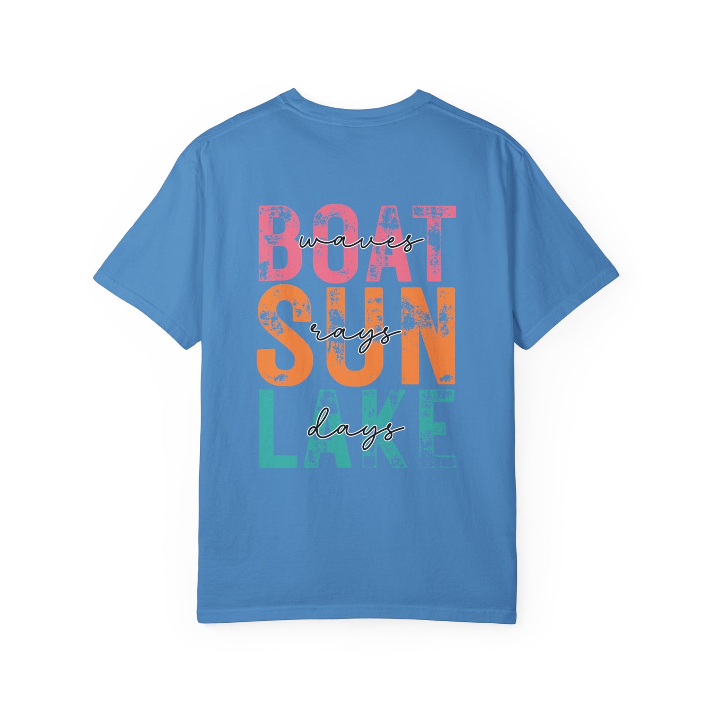 Boat Sun Lake Tee — "Vacay Vibes" Graphic T-Shirt