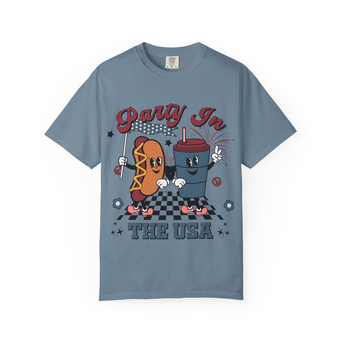 T-Shirt — "Party In The USA" Hot Dog & Soda Retro Graphic Tee