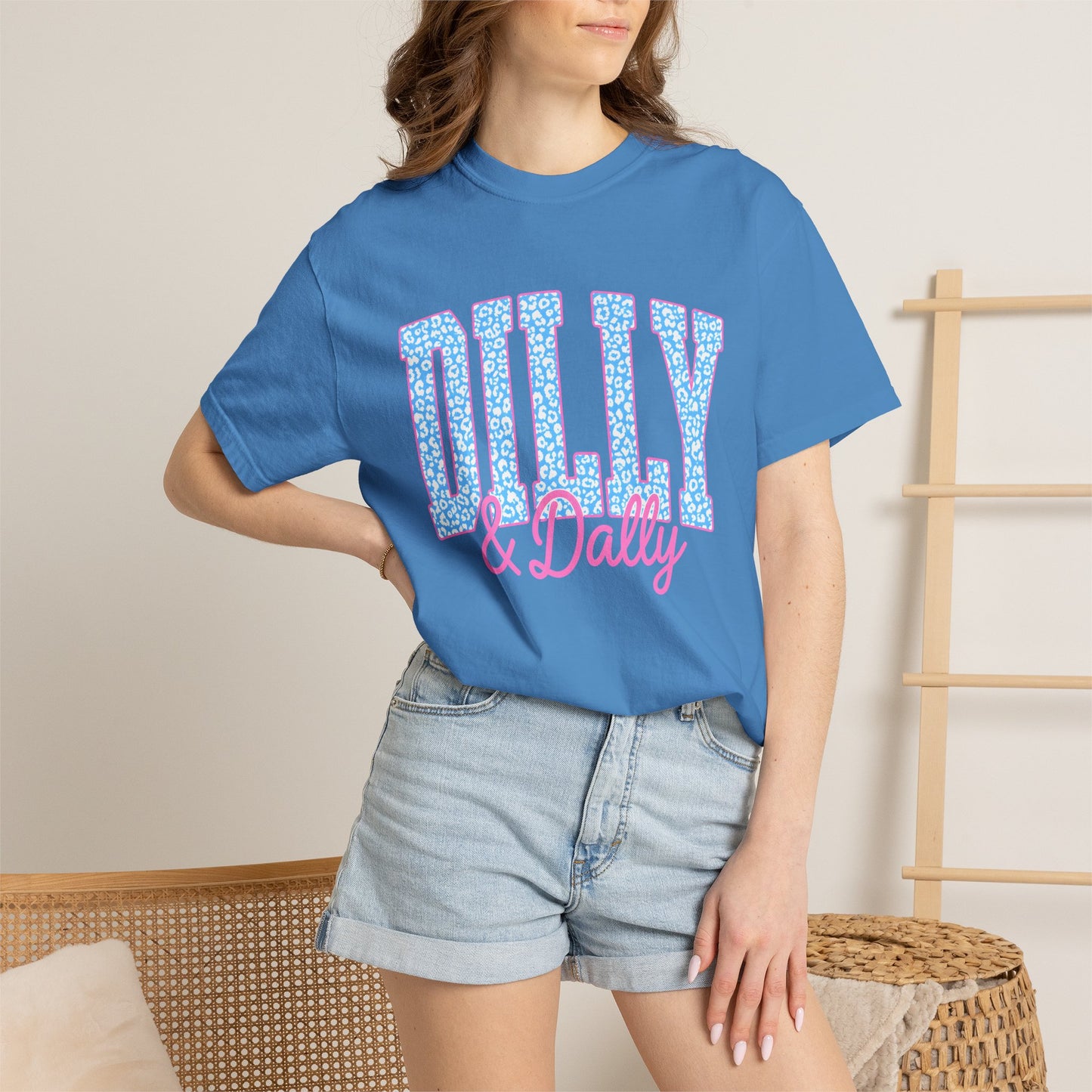 Dilly & Dally Graphic Tee