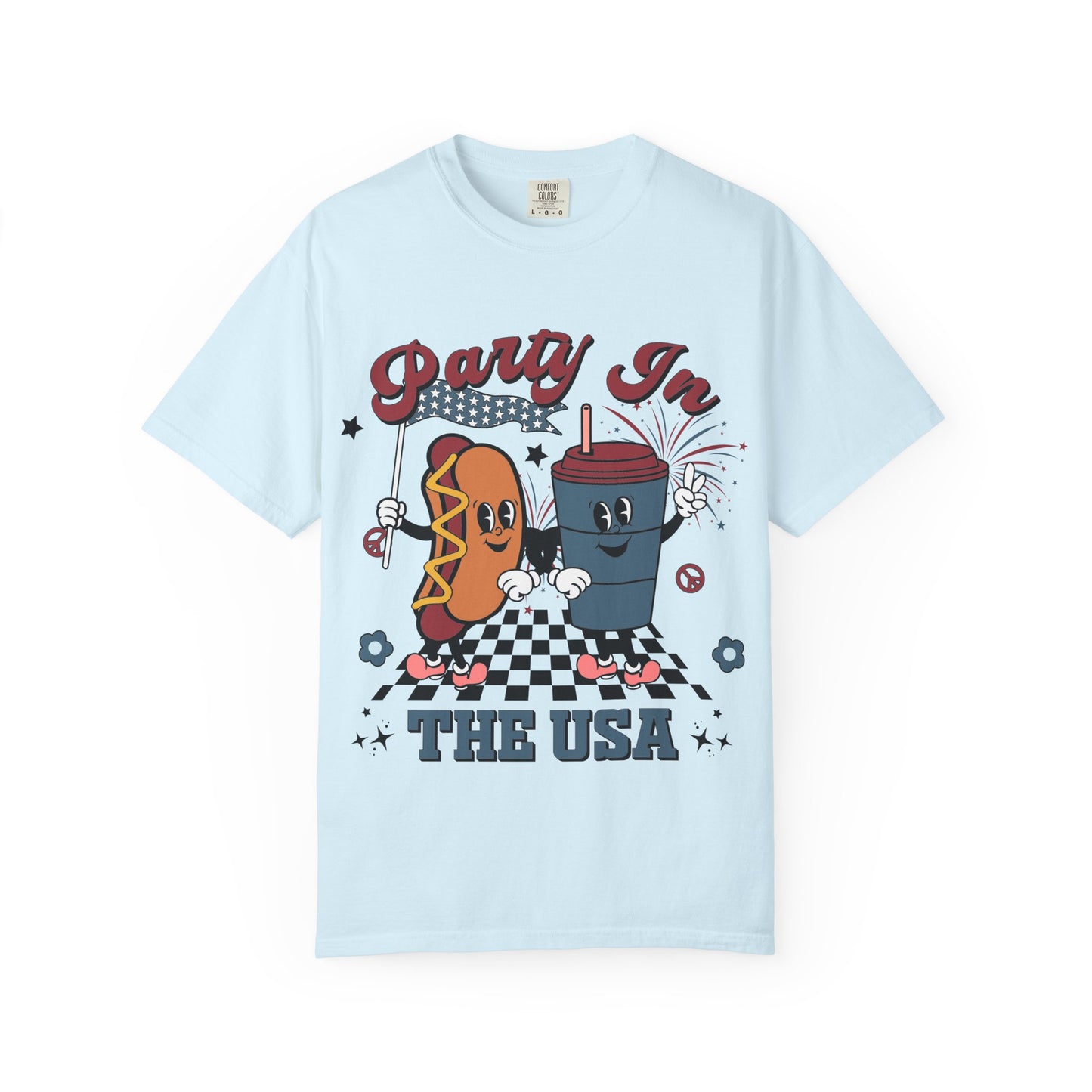 T-Shirt — "Party In The USA" Hot Dog & Soda Retro Graphic Tee