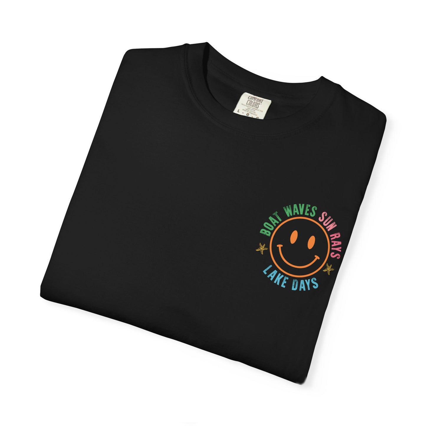 Boat Sun Lake Tee — "Vacay Vibes" Graphic T-Shirt