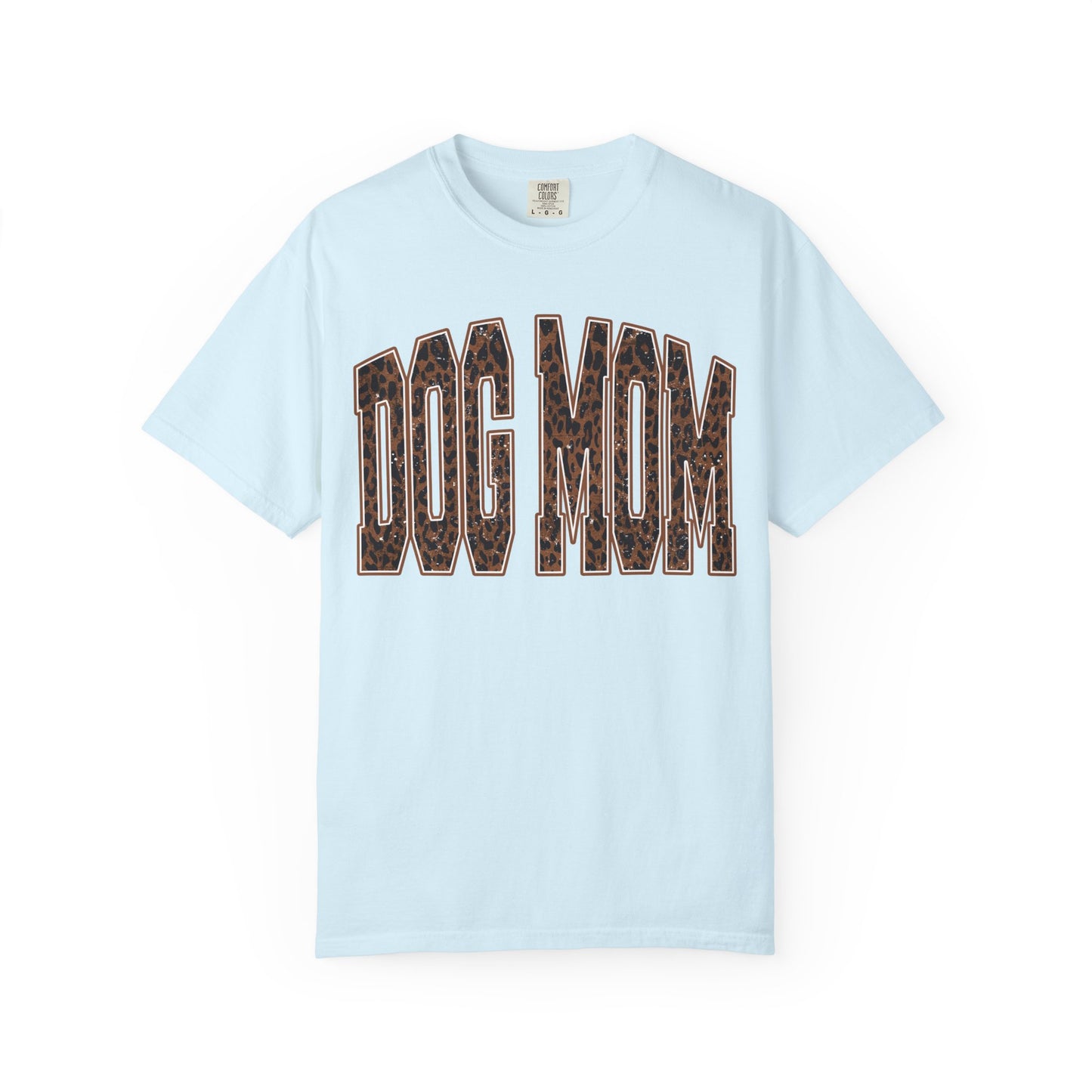 Dog Mom T-Shirt — Leopard Print "Dog Mom" Graphic Tee for Pet Lovers