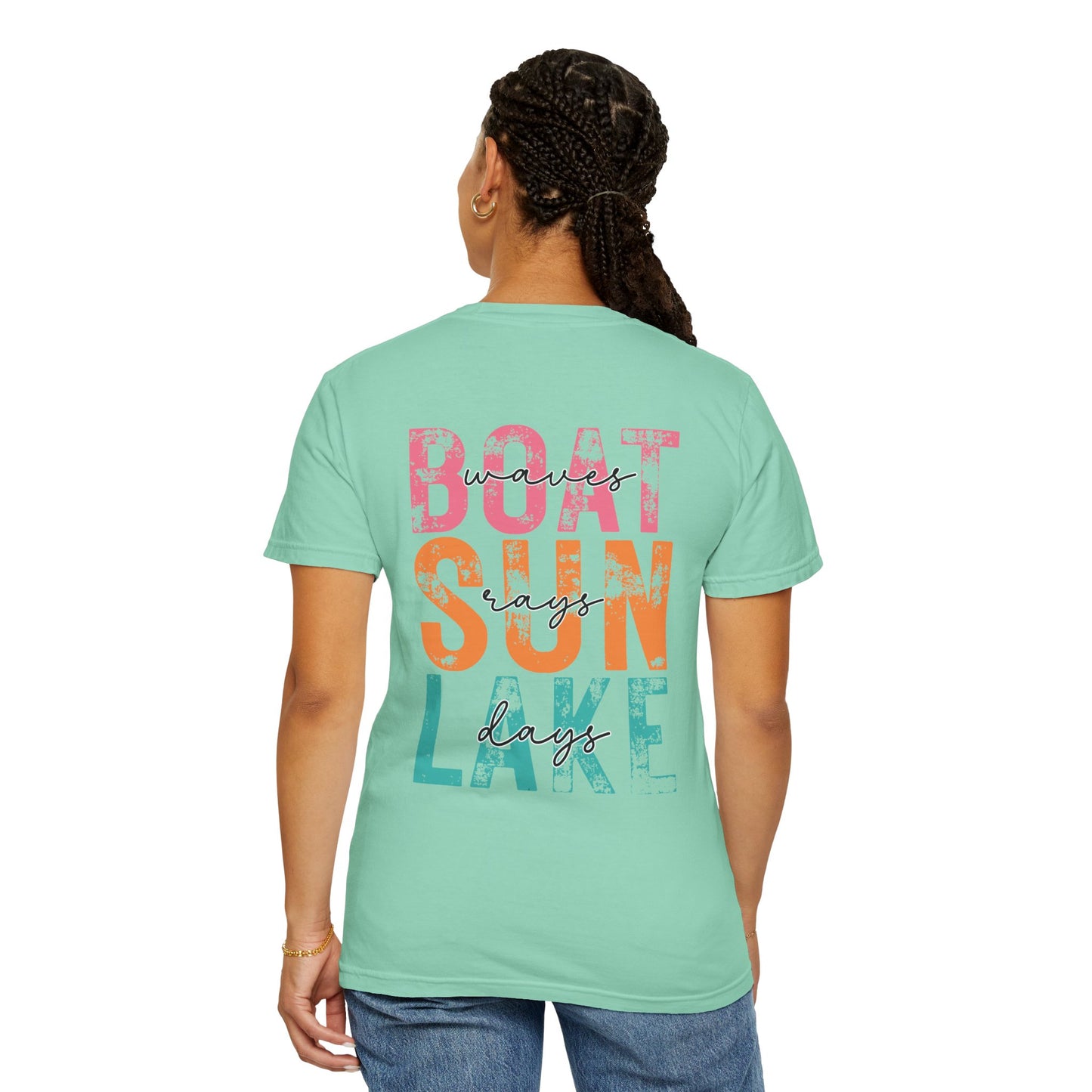 Boat Sun Lake Tee — "Vacay Vibes" Graphic T-Shirt