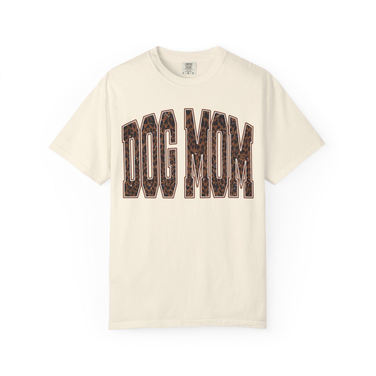 Dog Mom T-Shirt — Leopard Print "Dog Mom" Graphic Tee for Pet Lovers