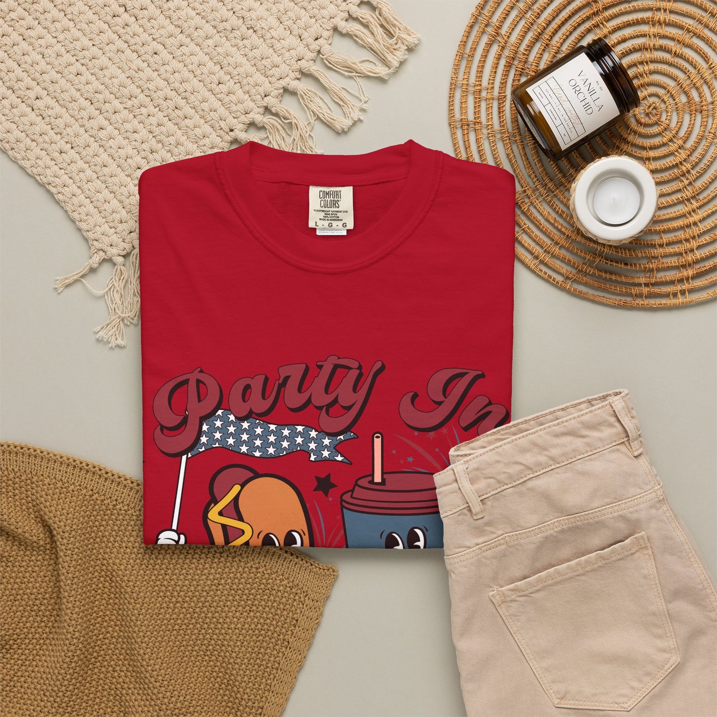T-Shirt — "Party In The USA" Hot Dog & Soda Retro Graphic Tee