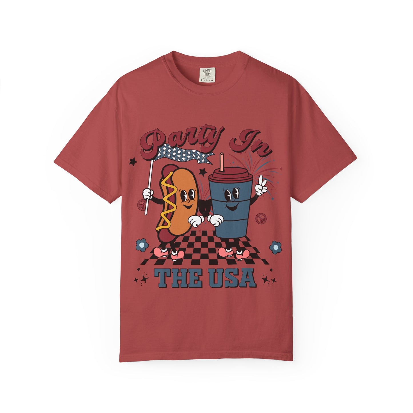 T-Shirt — "Party In The USA" Hot Dog & Soda Retro Graphic Tee