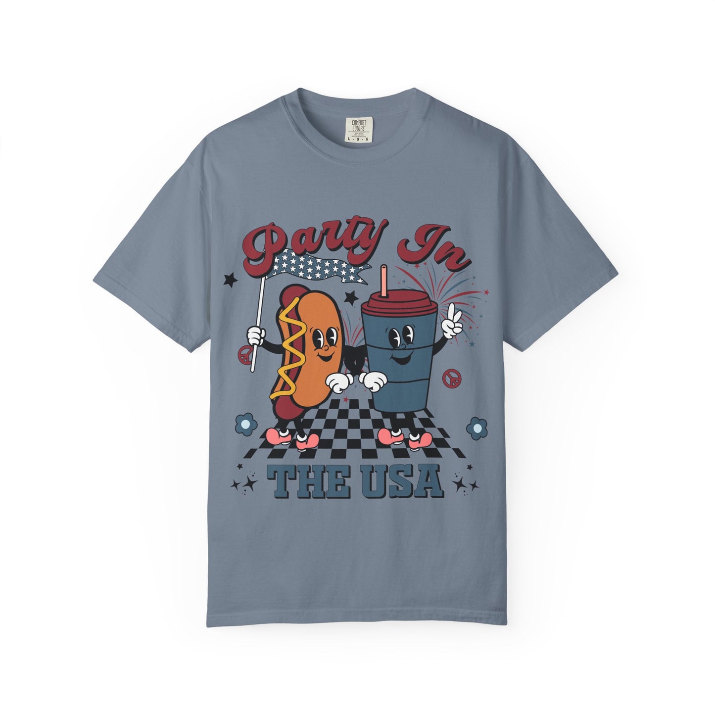 T-Shirt — "Party In The USA" Hot Dog & Soda Retro Graphic Tee
