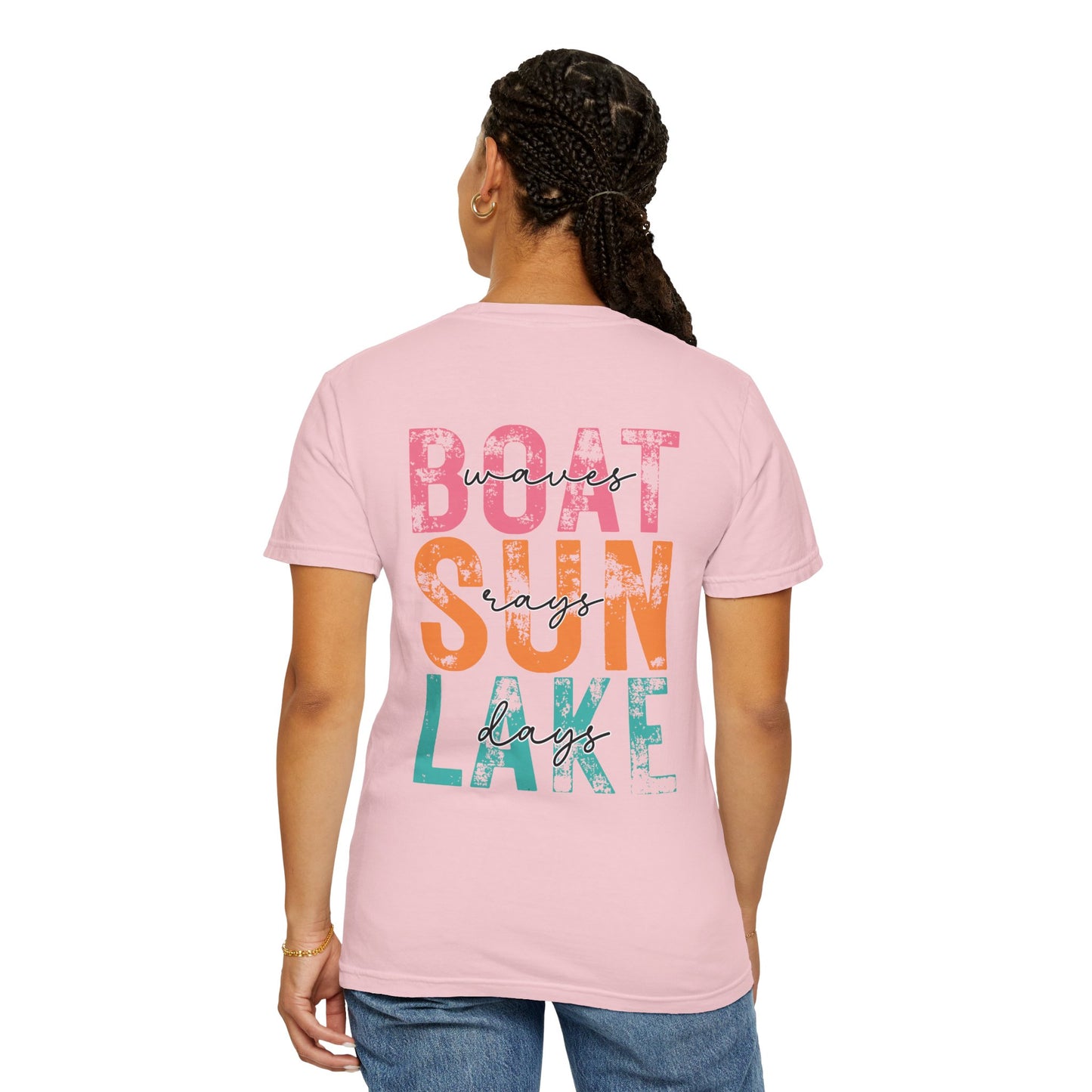 Boat Sun Lake Tee — "Vacay Vibes" Graphic T-Shirt