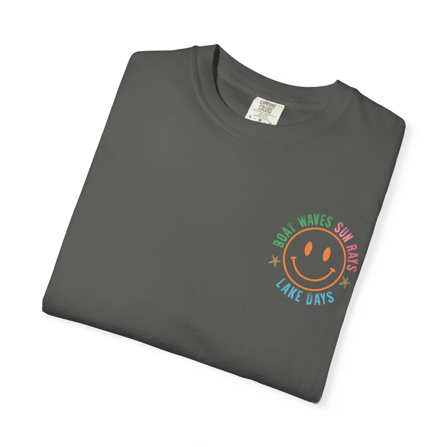 Boat Sun Lake Tee — "Vacay Vibes" Graphic T-Shirt