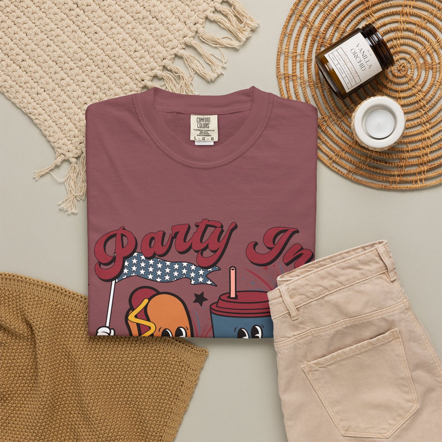 T-Shirt — "Party In The USA" Hot Dog & Soda Retro Graphic Tee